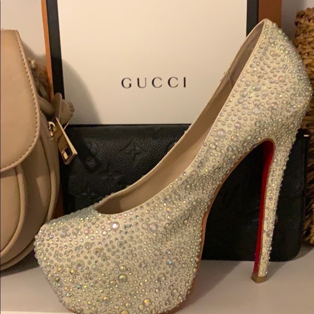 Women’s size 39 Christian Louboutins Red Bottoms